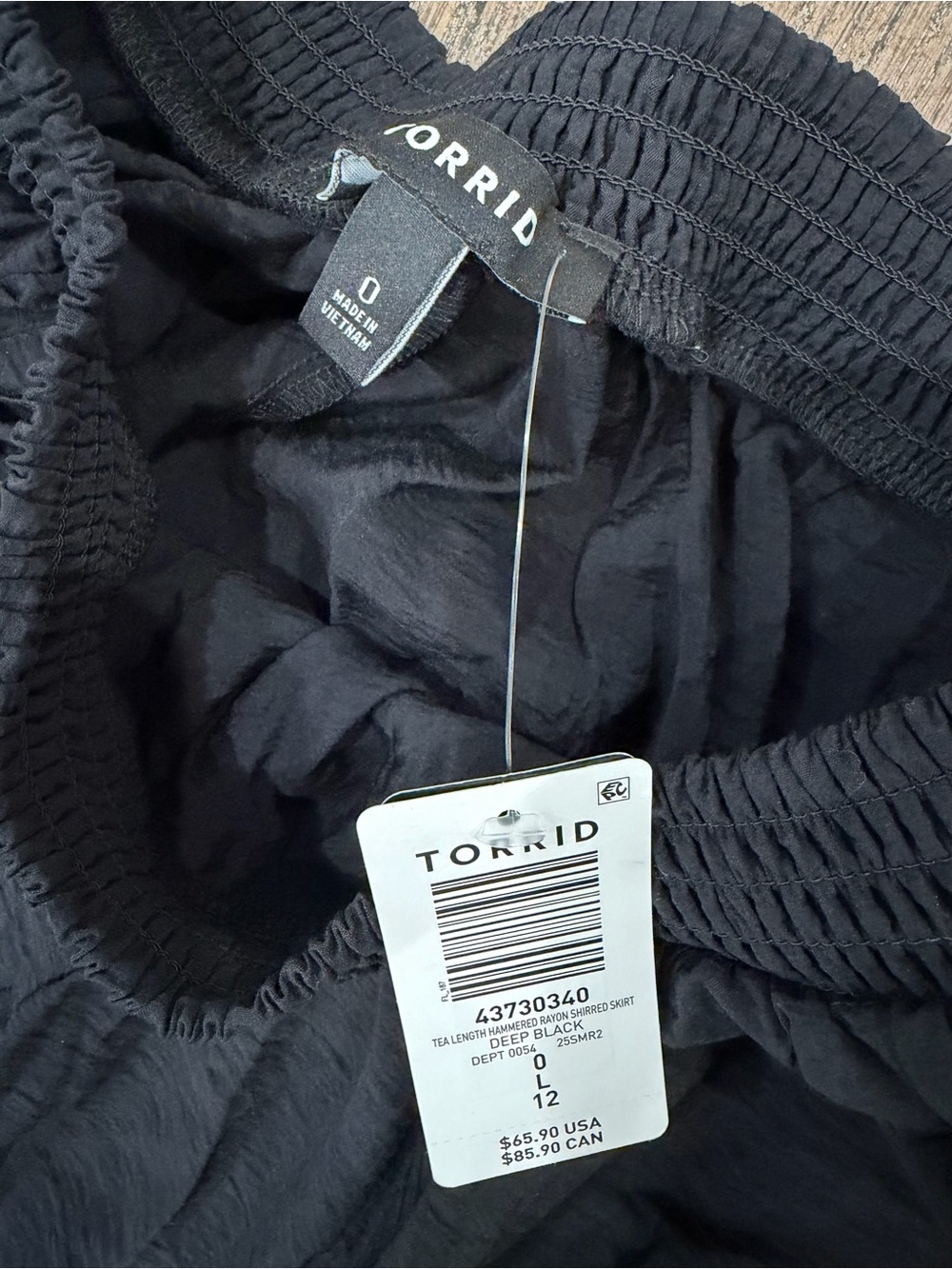 TORRID TEA LENGTH HAMMERED RAYON SHIRRED Black SKIRT Maxi Size 12 Boho Goth NWT - Picture 9 of 10